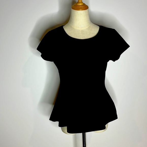 Temt Tops - Temt black top flared hem
